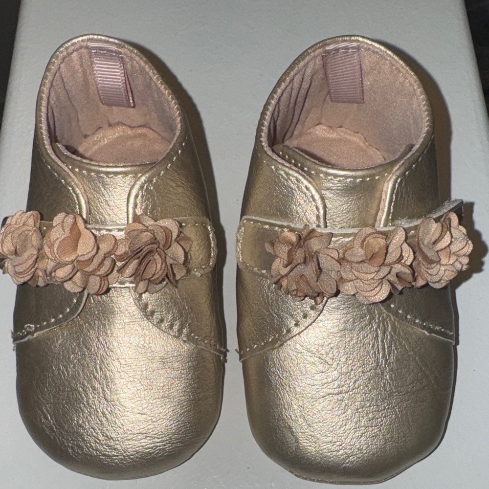 Gold Baby Shoes with Flower detail